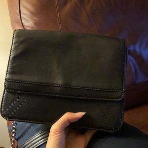F21 crossbody black bag